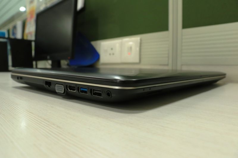 ASUS VivoBook Max