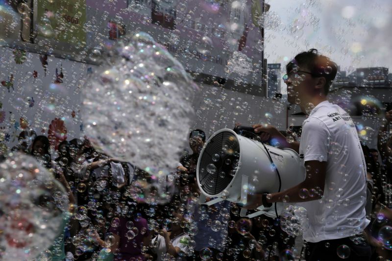 Japan 'bubbles' up at art installation