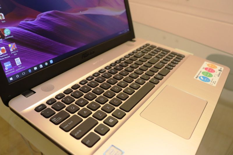 Asus vivobook 15 игры. ASUS VIVOBOOK Max x541n. Ноутбук асус модель x542u. ASUS VIVOBOOK Max (x541n) цвета. Ноутбук ASUS VIVOBOOK x512d.