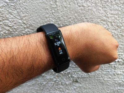 Noise Colorfit fitness band review 