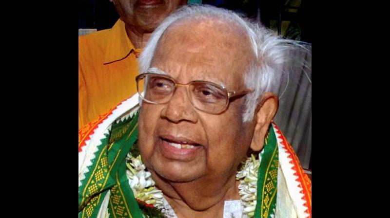 Somnath Chatterjee is survived by wife Renu, a son and two daughters. (Photo: File | PTI) Somnath Chatterjee is survived by wife Renu, a son and two daughters. (Photo: File | PTI)