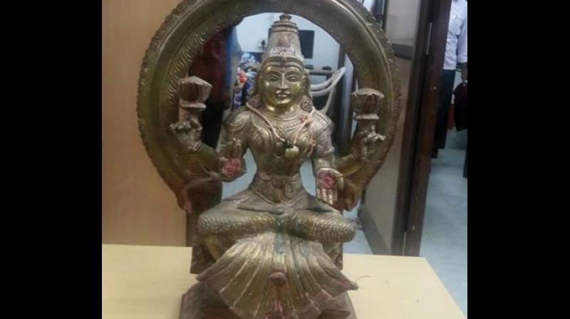 The police added that, while checking the car, the team had found nearly 1.5 ft panchaloha Amman idol with mangalsutra weighing 20 kg. The police added that, while checking the car, the team had found nearly 1.5 ft panchaloha Amman idol with mangalsutra weighing 20 kg.
