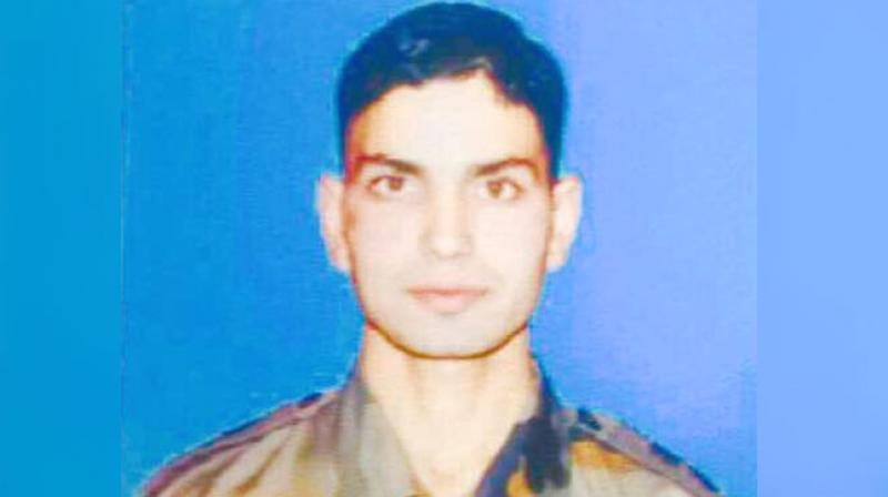 Lieutenant Umer Fayaz (Photo: ANI Twitter) Lieutenant Umer Fayaz (Photo: ANI Twitter)