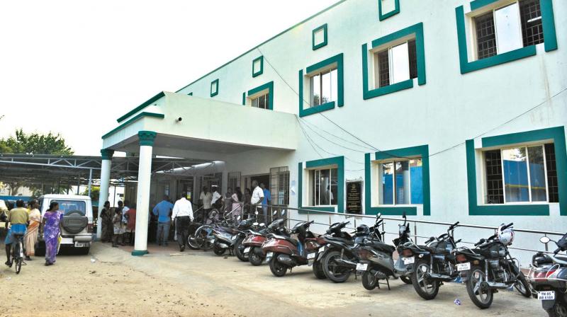 Public visit the recently inaugurated taslidar office at R.K. Nagar. (Photo: DC) Public visit the recently inaugurated taslidar office at R.K. Nagar. (Photo: DC)