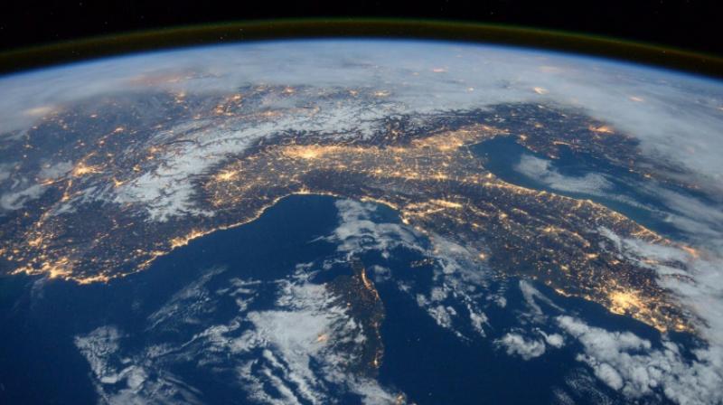 Countries that use Coordinated Universal Time -- several West African nations, Britain, Ireland and Iceland -- will add the leap second during the midnight countdown to 2017, making the year's final minute 61 seconds long. (Photo: NASA) Countries that use Coordinated Universal Time -- several West African nations, Britain, Ireland and Iceland -- will add the leap second during the midnight countdown to 2017, making the year's final minute 61 seconds long. (Photo: NASA)