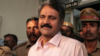 Police had a tough time controlling the fishermen, who initially started raising slogans against the MP but later hurled stones at his car. — DC Image