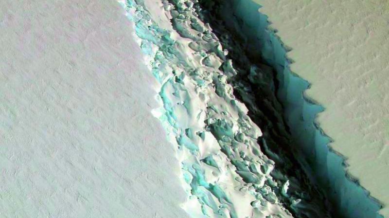 Rift in Larsen C ice shelf in Antarctica photographed by Nasa IceBridge in November 2016. (Photo: NASA) Rift in Larsen C ice shelf in Antarctica photographed by Nasa IceBridge in November 2016. (Photo: NASA)