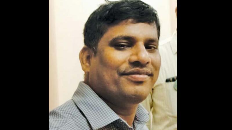Senthil Kumar Senthil Kumar