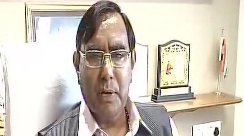 Gujarat Assembly Speaker Ramanbhai Vora said nine MLAs have given resignation since Thursday, but he received only five resignations in paper. Gujarat Assembly Speaker Ramanbhai Vora said nine MLAs have given resignation since Thursday, but he received only five resignations in paper.