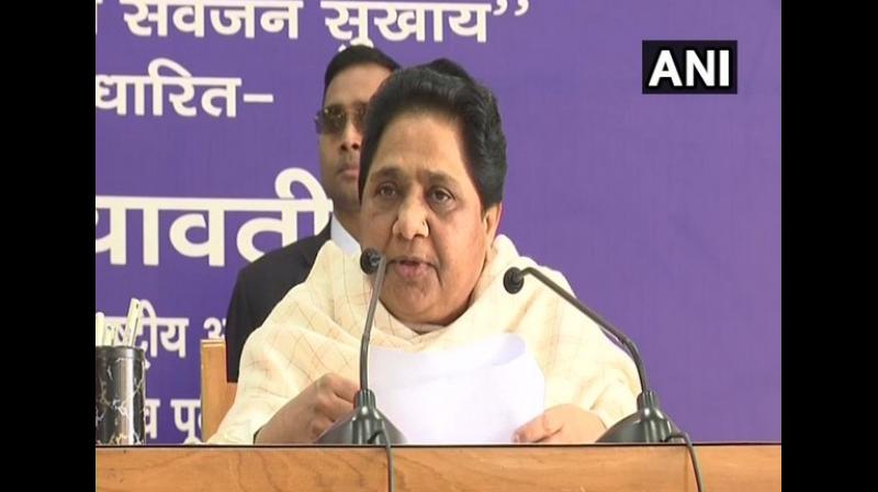 Mayawati also said that BSP is striving to ally with all those regional players who are associated with neither BJP nor the Congress. (Photo: File) Mayawati also said that BSP is striving to ally with all those regional players who are associated with neither BJP nor the Congress. (Photo: File)