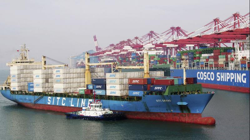Trump gave US importers less than five days notice about his decision to increase the rate on the USD 200 billion category of goods to 25 percent. (Photo:AP) Trump gave US importers less than five days notice about his decision to increase the rate on the USD 200 billion category of goods to 25 percent. (Photo:AP)