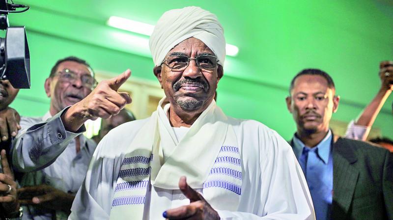 Omar al-Bashir received USD 90 million in cash from Saudi royals, an investigator told a court at the opening Monday of the deposed Sudanese strongman's corruption trial. (Photo: File) Omar al-Bashir received USD 90 million in cash from Saudi royals, an investigator told a court at the opening Monday of the deposed Sudanese strongman's corruption trial. (Photo: File)