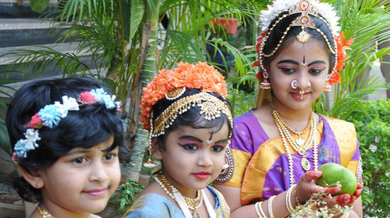 Hyderabad: Children wishing ugadi greetings in city. (Photo: Deccan Chronicle) Hyderabad: Children wishing ugadi greetings in city. (Photo: Deccan Chronicle)