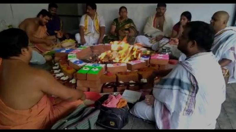Venkanna, said he conducted a pooja and offered prayers to the Goddess Kali for a win of the Andhra Pradesh Chief Minister N Chandrababu Naidu. (Photo: ANI) Venkanna, said he conducted a pooja and offered prayers to the Goddess Kali for a win of the Andhra Pradesh Chief Minister N Chandrababu Naidu. (Photo: ANI)