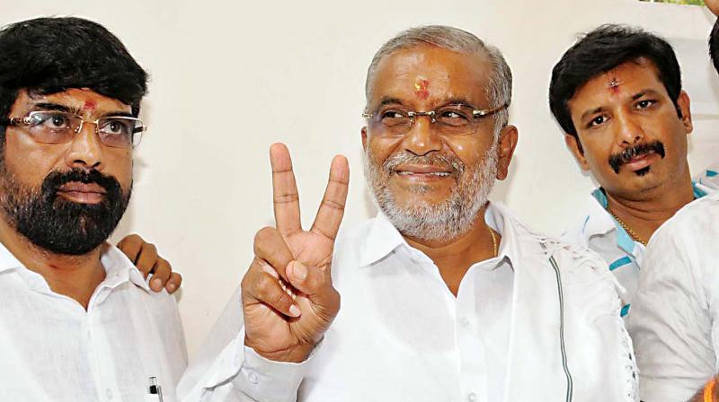 JDS candidate of Chamundeshwari G.T. Devegowda who defeated Chief Minister Siddaramaiah in Mysuru on Tuesday. (Photo:KPN) JDS candidate of Chamundeshwari G.T. Devegowda who defeated Chief Minister Siddaramaiah in Mysuru on Tuesday. (Photo:KPN)