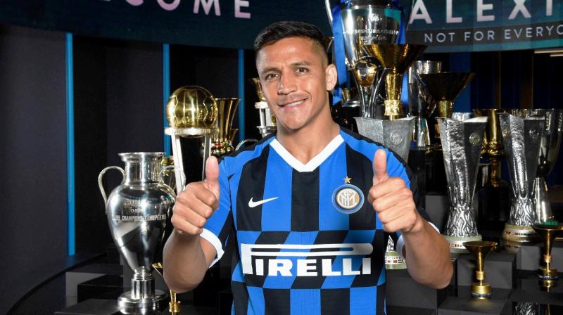 The Chilean, who previously spent three seasons in Serie A with Udinese before moving to Barcelona, is his country’s all-time leading scorer with 43 goals. (Photo: Inter/Twitter) The Chilean, who previously spent three seasons in Serie A with Udinese before moving to Barcelona, is his country’s all-time leading scorer with 43 goals. (Photo: Inter/Twitter)