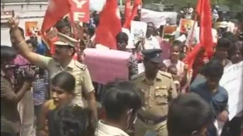 The police detained the protesters before they could enter the Campus. (Photo: ANI Twitter) The police detained the protesters before they could enter the Campus. (Photo: ANI Twitter)