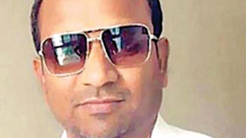 Slain don, Sridhar Dhanapal’s daughter S. Dhanalakshmi petitioned the Kancheepuram district administration on Saturday to help bring her father’s body home. Slain don, Sridhar Dhanapal’s daughter S. Dhanalakshmi petitioned the Kancheepuram district administration on Saturday to help bring her father’s body home.