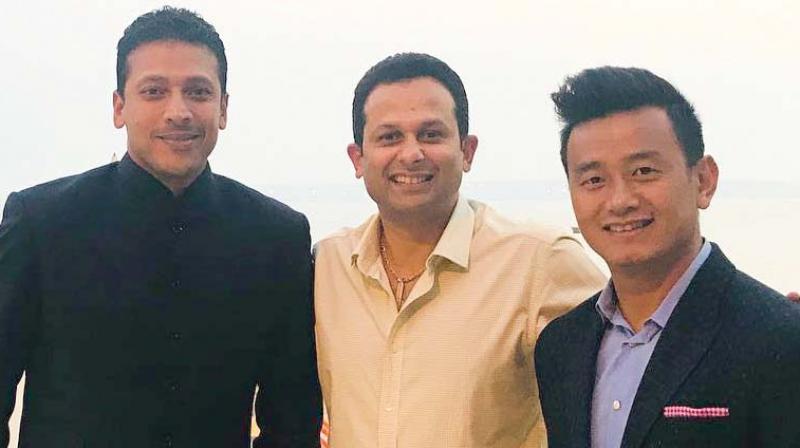 Mahesh with Gaurav and Sunil. Mahesh with Gaurav and Sunil.