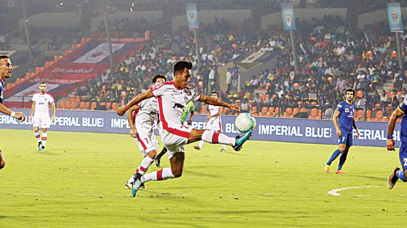Udanta Singh (left) assists Sunil Chhetri’s second goal against Mumbai City FC on Thursday. Udanta Singh (left) assists Sunil Chhetri’s second goal against Mumbai City FC on Thursday.