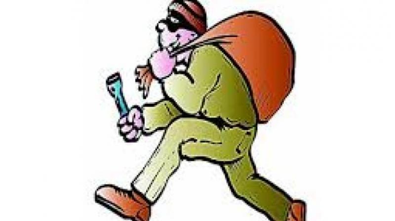 The burglary happened after private firm employee Karthick( 38) of Abdullahpuram in Vinayagapuram and his family members had gone to Ooty on vacation on Saturday.Sources said when the family returned home on Thursday morning, the lock on the door was broken and his wife found the bureau forced open and the contents strewn about. At least 48 sovereigns of gold jewellery and Rs 80,000 were missing. (Representational Image) The burglary happened after private firm employee Karthick( 38) of Abdullahpuram in Vinayagapuram and his family members had gone to Ooty on vacation on Saturday.Sources said when the family returned home on Thursday morning, the lock on the door was broken and his wife found the bureau forced open and the contents strewn about. At least 48 sovereigns of gold jewellery and Rs 80,000 were missing. (Representational Image)