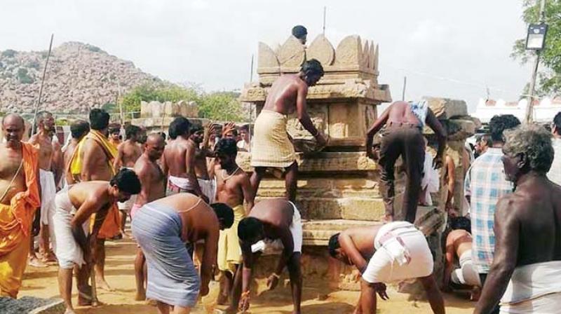 The Brindavan being reconstructed by devotees. The Brindavan being reconstructed by devotees.