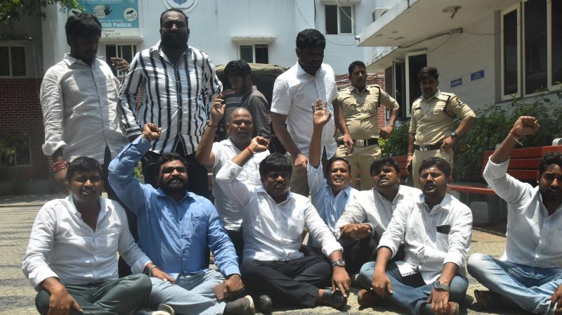 activists and NSUI members of Osmania University stage a protest at ministers quarters against denial of permission for Rahul Gandhis meet in OU on Sunday. (R/Pavan/DC)