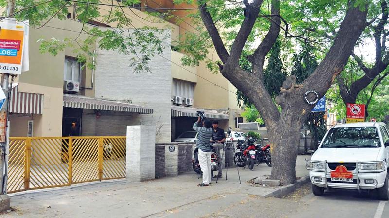 Illegal currency and documents were seized during raids by income tax officials on various offices of the Balaji Group in Chennai on Saturday. —DC Illegal currency and documents were seized during raids by income tax officials on various offices of the Balaji Group in Chennai on Saturday. —DC