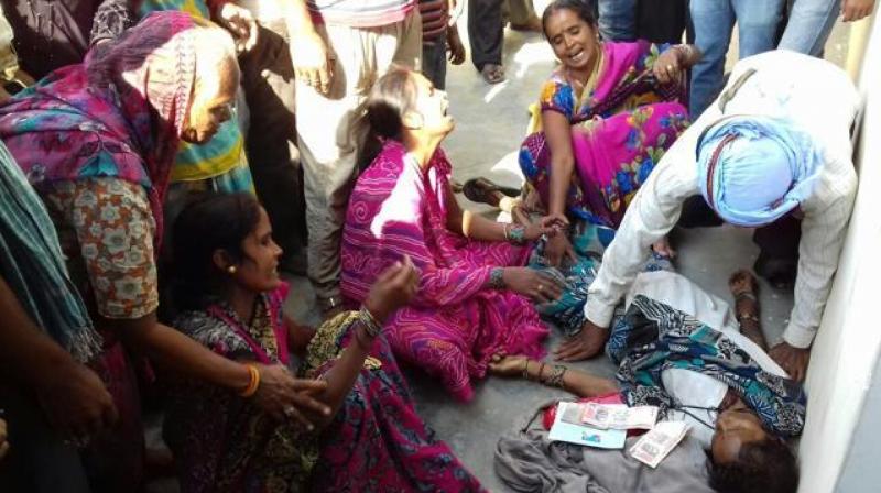 The reports say that the woman had saved Rs 2000 and got them exchanged with the demoninations of Rs 1000 notes so it would easier for her to carry to the bank. (Photo: Twitter/Azad Parindey) The reports say that the woman had saved Rs 2000 and got them exchanged with the demoninations of Rs 1000 notes so it would easier for her to carry to the bank. (Photo: Twitter/Azad Parindey)