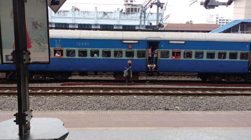 The Railway Protection Force too warned us against sending any staff with food articles when the trains halt," said a vendor on condition of anonymity. The Railway Protection Force too warned us against sending any staff with food articles when the trains halt," said a vendor on condition of anonymity.
