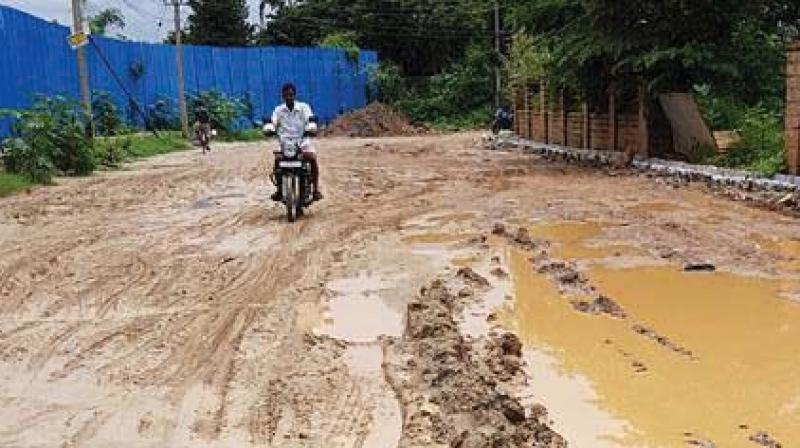 The pathetic conditon of roads in Narayanpura poses a big challenge for motorists (Photo: DC) The pathetic conditon of roads in Narayanpura poses a big challenge for motorists (Photo: DC)