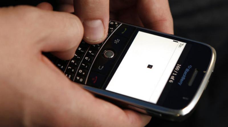 The wireless industry and business groups had been working to defeat the plan. (Photo: AP) The wireless industry and business groups had been working to defeat the plan. (Photo: AP)