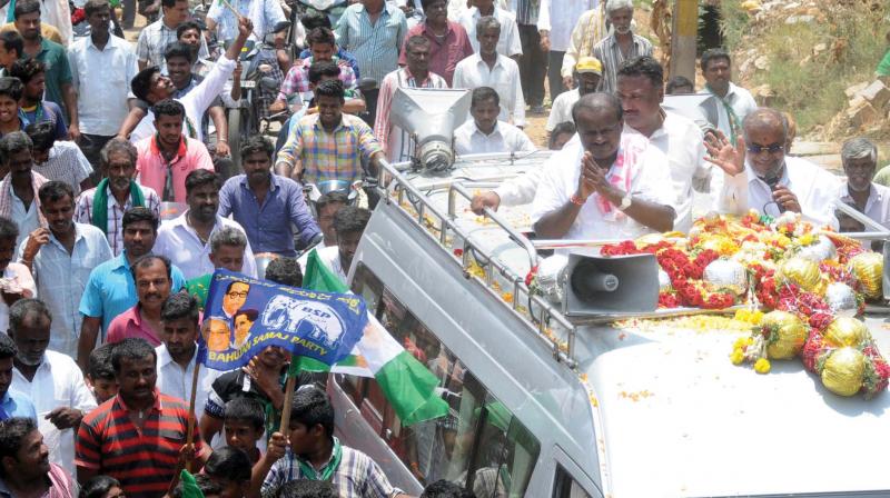 State JD(S) chief H.D. Kumaraswamy campaigns for party candidate G.T. Devegowda in Chamundeshwari on Sunday State JD(S) chief H.D. Kumaraswamy campaigns for party candidate G.T. Devegowda in Chamundeshwari on Sunday