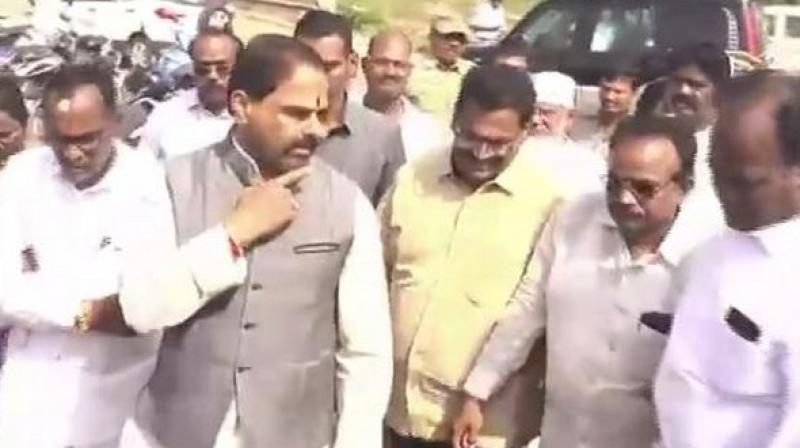 Andhra Pradesh Speaker Tammineni Sitaram on Thursday berated officials for not inviting him for Jyotiba Phules 129th death anniversary ceremonial program at Srikakulam town. (Photo: ANI)