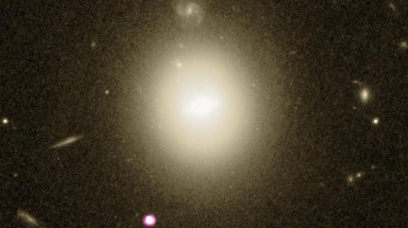 The distribution of emitted photons over the energy depends on the size of the black hole. (Photo Credit: NASA) The distribution of emitted photons over the energy depends on the size of the black hole. (Photo Credit: NASA)