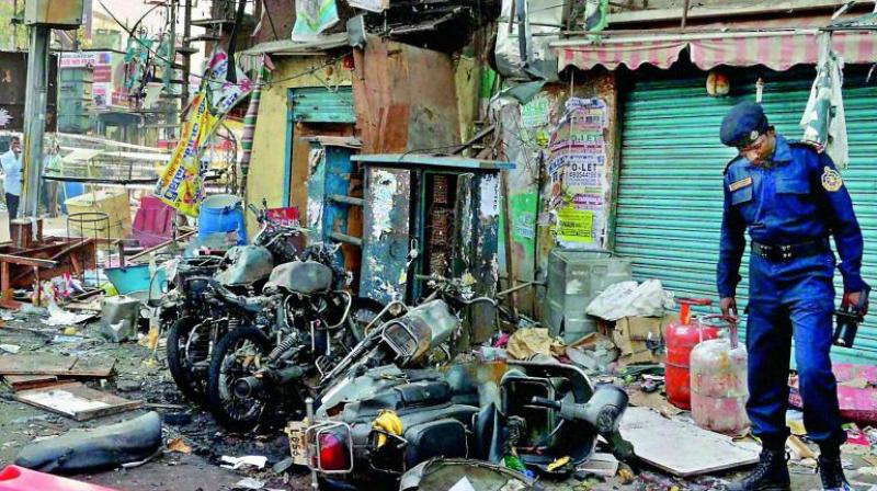 18 people were killed and 131 injured in two deadly explosions in Dilsukhnagar, a crowded shopping area in the city, on February 21, 2013. (Photo: file) 18 people were killed and 131 injured in two deadly explosions in Dilsukhnagar, a crowded shopping area in the city, on February 21, 2013. (Photo: file)