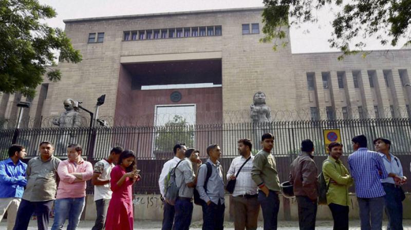 People queue up outside RBI to surrender scrapped notes. (Photo: File/PTI) People queue up outside RBI to surrender scrapped notes. (Photo: File/PTI)