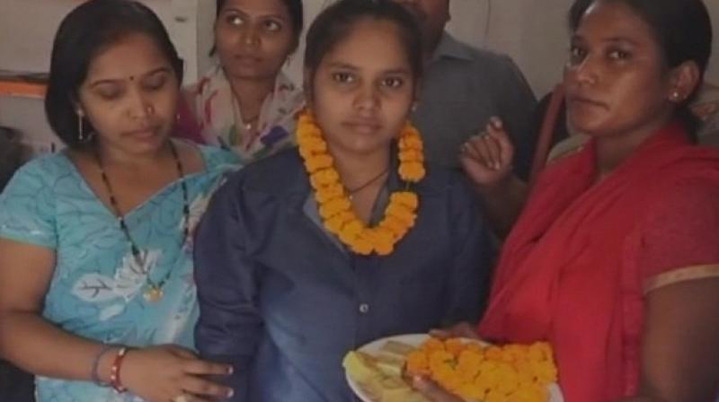 Supriya, scored 81 percent marks in the 10th Boards exam. (Photo: ANI) Supriya, scored 81 percent marks in the 10th Boards exam. (Photo: ANI)