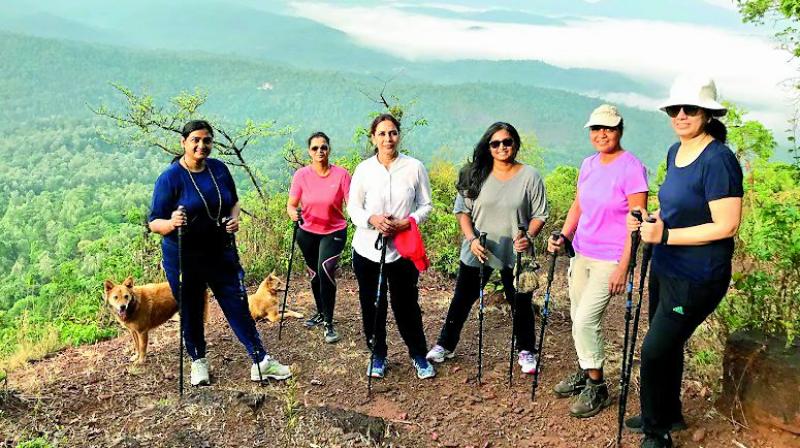 Srinagi, Kavya, Shashi, Srimani, Avanija and Poonam after finishing one of their coffee trails. Srinagi, Kavya, Shashi, Srimani, Avanija and Poonam after finishing one of their coffee trails.