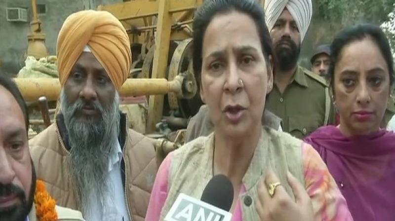Navjot Kaur said, 'Navjot ji has repeatedly said that Captain Sahab is like his father. We have always made it clear that Captain Sahab's respect and honour is above everything. Sidhu's statements should be read as a whole and not in incomplete bits.' (Photo: ANI ) Navjot Kaur said, 'Navjot ji has repeatedly said that Captain Sahab is like his father. We have always made it clear that Captain Sahab's respect and honour is above everything. Sidhu's statements should be read as a whole and not in incomplete bits.' (Photo: ANI )