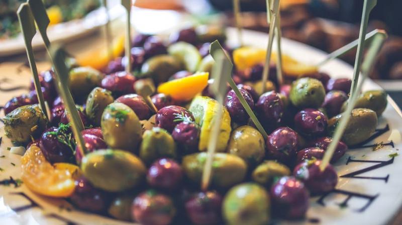 Older adults can gain a lot of benefits from a Mediterranean diet, new study finds. (Photo: Pexels) Older adults can gain a lot of benefits from a Mediterranean diet, new study finds. (Photo: Pexels)