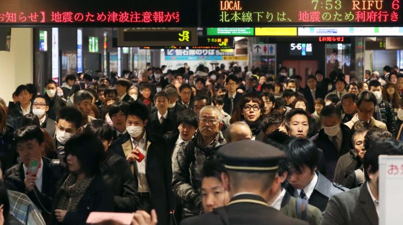 Passengers crowd at Sendai Station in Sendai, Miyagi prefecture, northern Japan Tuesday after train services are suspended following an earthquake. (Photo: AP) Passengers crowd at Sendai Station in Sendai, Miyagi prefecture, northern Japan Tuesday after train services are suspended following an earthquake. (Photo: AP)