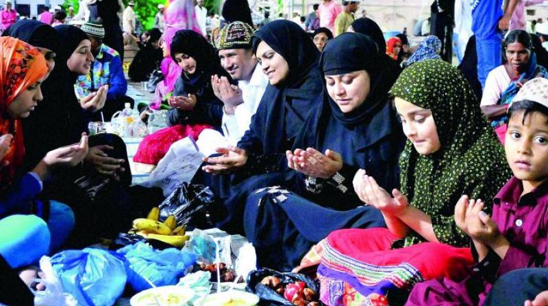 “Some people now argue there is nothing wrong in eating sehri till the completion of morning Azaan. This is not a good practice,” he said. The Moulana, who advocates forbearance in sehri, said that modern technology ensures we can get the exact daybreak time. “Some people now argue there is nothing wrong in eating sehri till the completion of morning Azaan. This is not a good practice,” he said. The Moulana, who advocates forbearance in sehri, said that modern technology ensures we can get the exact daybreak time.
