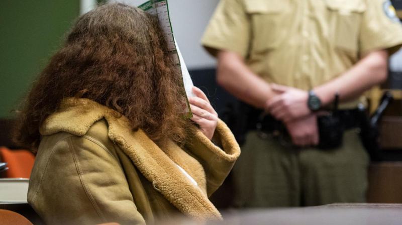 Gabriele P. hides her face in court. (Photo: AP) Gabriele P. hides her face in court. (Photo: AP)
