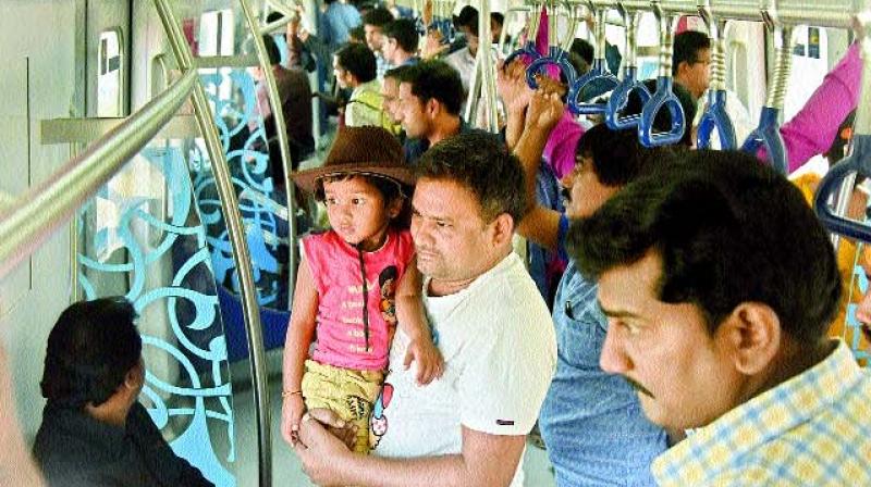 Approximately 1,00,000 people travelled on the metro rail on the first day of commercial operations. Approximately 1,00,000 people travelled on the metro rail on the first day of commercial operations.