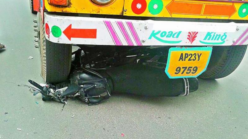 The owner of the vehicle is given a challan of Rs 500 or Rs 1,000 or a jail time of three months. (Representational Image) The owner of the vehicle is given a challan of Rs 500 or Rs 1,000 or a jail time of three months. (Representational Image)