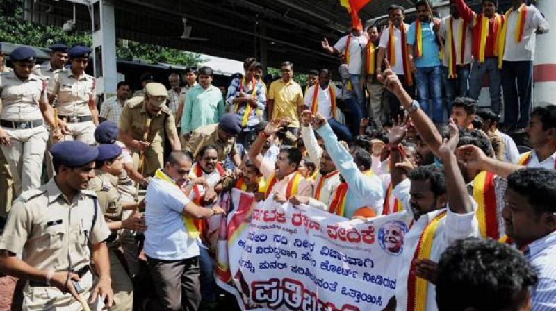 Agitations took place in several parts of Tamil Nadu over Cauvery issue.(Photo: File/PTI) Agitations took place in several parts of Tamil Nadu over Cauvery issue.(Photo: File/PTI)