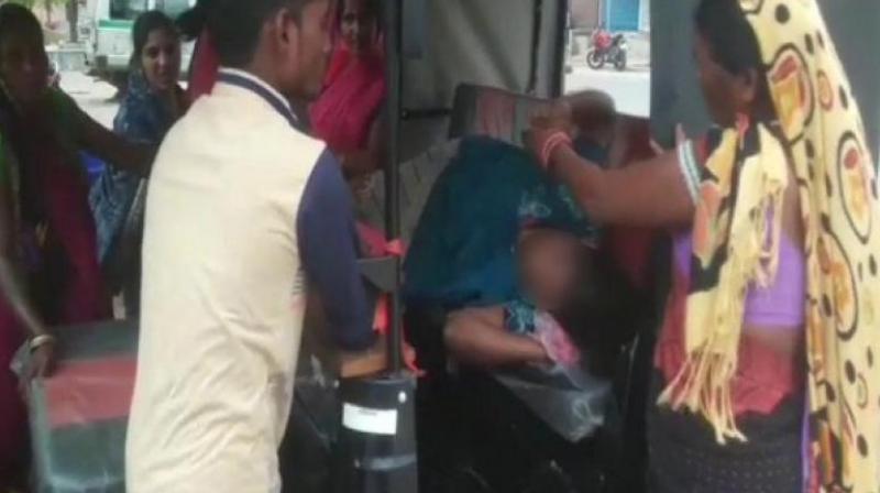 Unable to find any help, the family members took it upon themselves to help her deliver the baby. (Photo: ANI) Unable to find any help, the family members took it upon themselves to help her deliver the baby. (Photo: ANI)