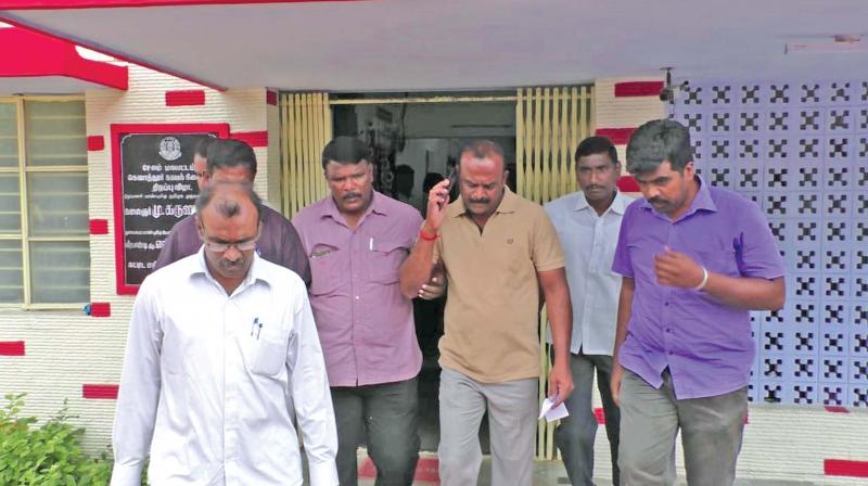 According to police, a team of police from Kolathur led by inspector P Ravindran,44, conducted surprise check near Kolathur last Friday during ‘Aadi Perukku’ festival following tip-off on illegal cock fighting event organized in the area. On seeing police, organizers and participants ran away from spot. According to police, a team of police from Kolathur led by inspector P Ravindran,44, conducted surprise check near Kolathur last Friday during ‘Aadi Perukku’ festival following tip-off on illegal cock fighting event organized in the area. On seeing police, organizers and participants ran away from spot.