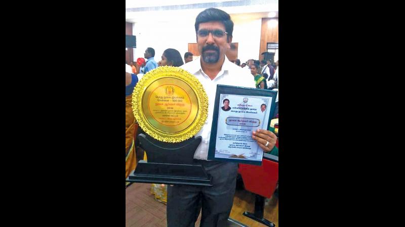Dr B. Manivannan, who has been presented with Library Enthusiast Award.(Photo: DC) Dr B. Manivannan, who has been presented with Library Enthusiast Award.(Photo: DC)